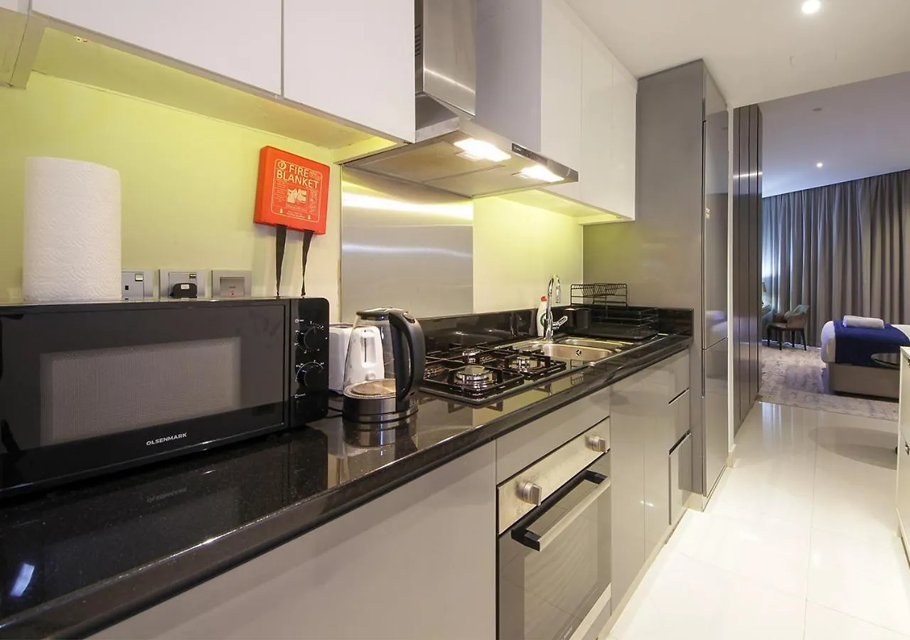 Apartment Stylish Studio In Damac Prive Canal-View Studio Dubai