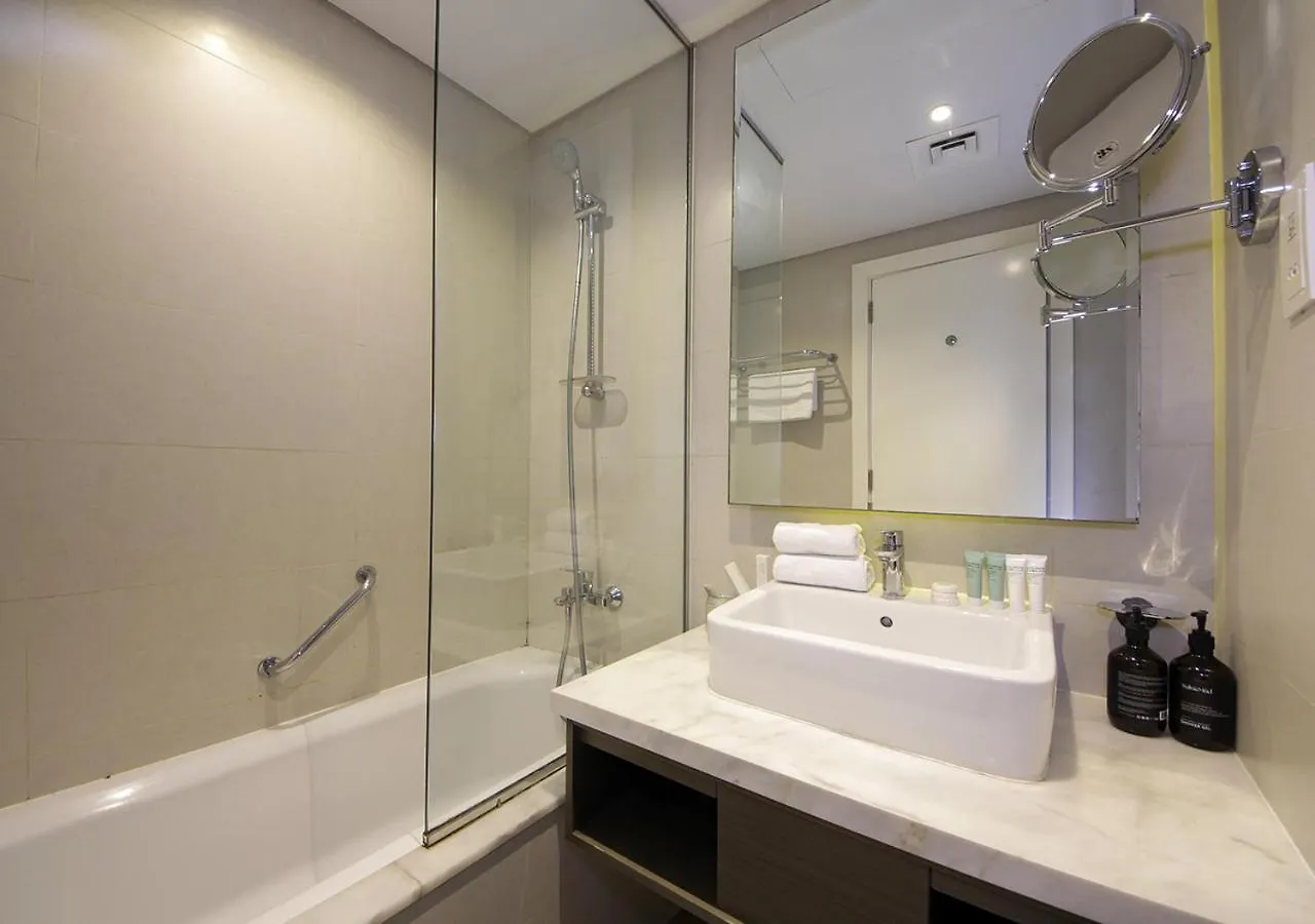 Apartment Stylish Studio In Damac Prive Canal-View Studio Dubai